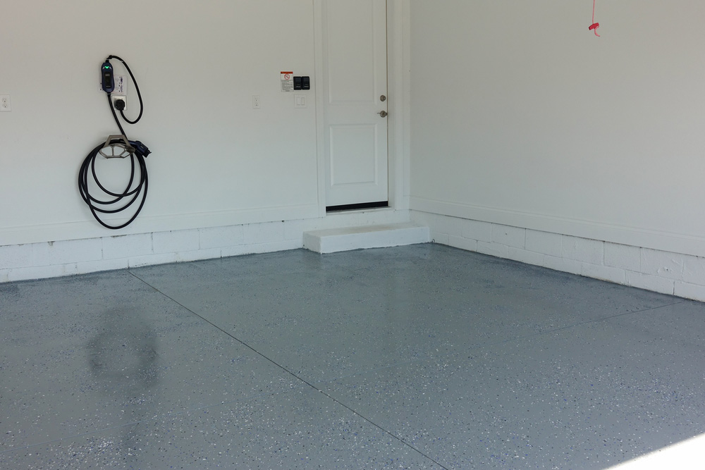 garage floor with epoxy